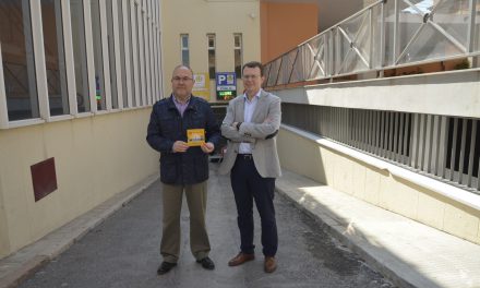 El pàrquing de la plaça de Colom de Vila-real reobri amb un nou sistema de funcionament per a compatibilitzar l’ús comercial i veïnal