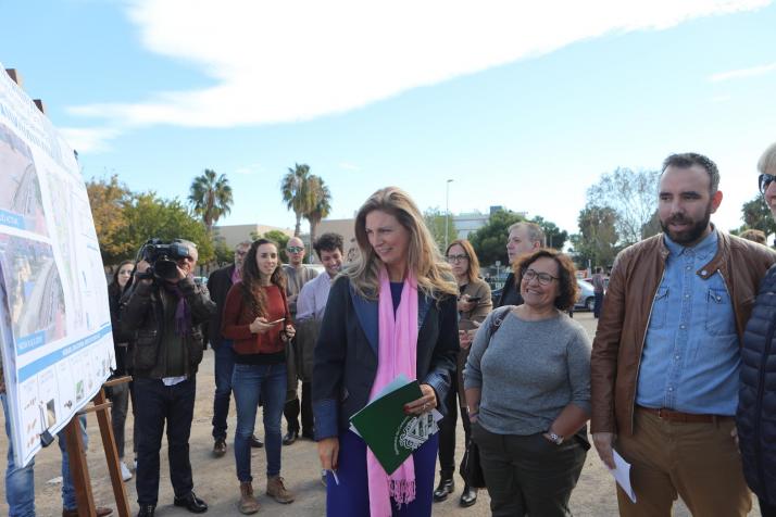 La plaça Josefina López del Grau comptarà amb escenari, zona d’ombra, jocs i dues àrees de gimnàstica per a potenciar el seu ús públic