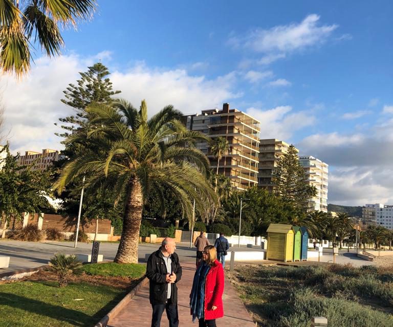 L’ajuntament millora els accessos a la platja amb nous materials sostenibles i duradors