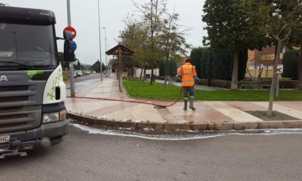 El municipi intensifica la neteja i desinfecció dels carrers