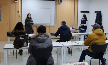 Normalització Lingüística de Vila-real reedita el curs de valencià per a nouvinguts amb totes les mesures de prevenció per la pandèmia