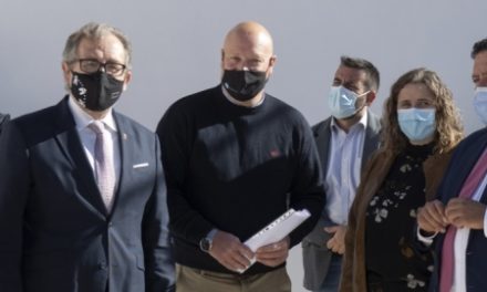 José Martí inaugura el nou parc de bombers voluntaris de Benassal, que ha suposat una inversió de de prop de 930.000 euros