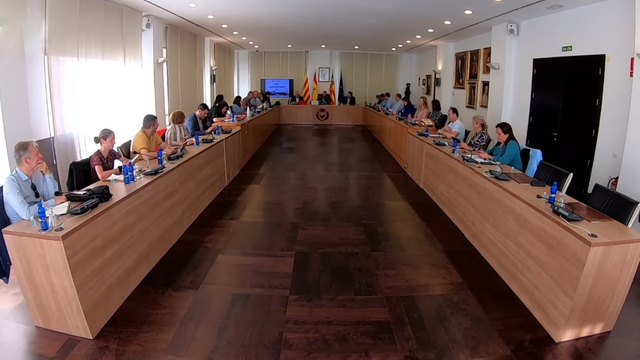 El Ple de l Ajuntament de Vila-real aprova per unanimitat la concessió dels Premis 20 de Febrer extraordinaris als ‘herois’ de la lluita contra la covid