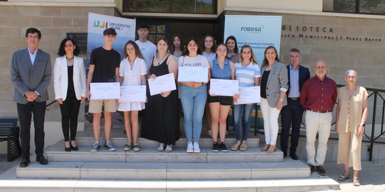 Fobesa i l’UJI lliuren 33 beques a l’alumnat resident a Benicàssim