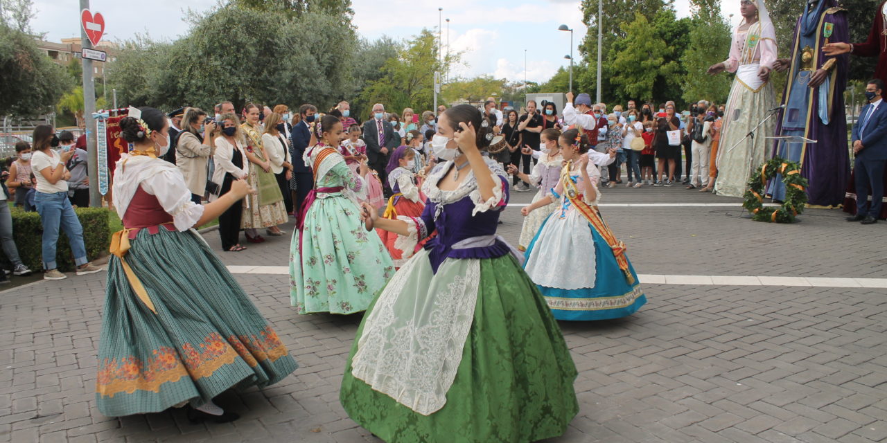 Benicàssim celebra el 9 d’octubre amb la tradicional cercavila, tallers i focs artificials