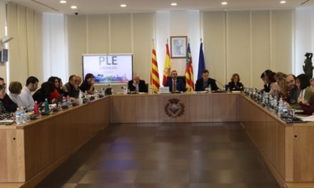 El Ple prorroga dos anys la bonificació del pàrquing de la plaça Major de Vila-real amb una inversió anual de 117.000 euros