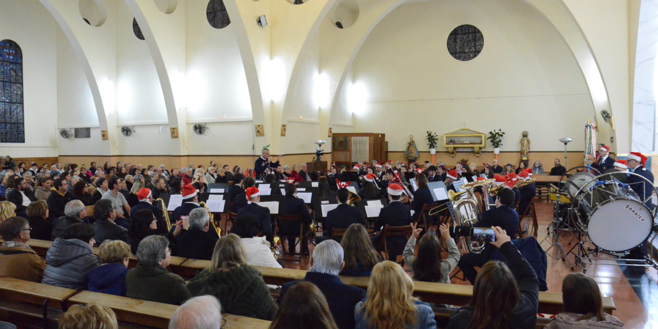 <a href="http://www.oropesadelmar.es/ca/content/la-escola-de-musica-dorpesa-se-submergeix-en-les-festes-nadalenques-amb-la-seua-tradicional">La Escola de Música d’Orpesa se submergeix en les festes nadalenques amb la seua tradicional audició</a>