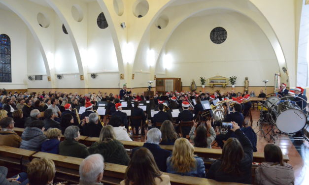 <a href="http://www.oropesadelmar.es/ca/content/la-escola-de-musica-dorpesa-se-submergeix-en-les-festes-nadalenques-amb-la-seua-tradicional">La Escola de Música d’Orpesa se submergeix en les festes nadalenques amb la seua tradicional audició</a>