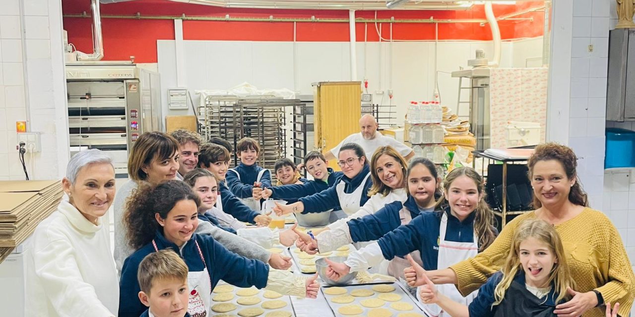 Una tona i mitja de farina preparada per a arrancar les festes amb l’elaboració de ‘Les Coquetes de Sant Antoni’