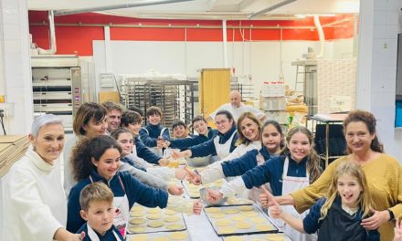 Una tona i mitja de farina preparada per a arrancar les festes amb l’elaboració de ‘Les Coquetes de Sant Antoni’