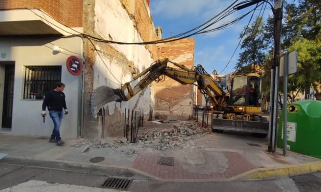 Vila-real condiciona un nou espai públic en la plaça Sant Ferran per a millorar la mobilitat per als vianants en el barri