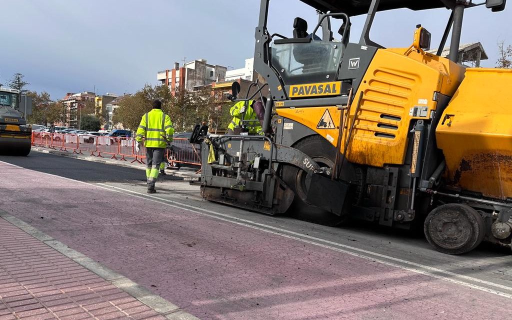 Benicàssim destina 1.000 tones d’asfalt per a millores de vials del municipi