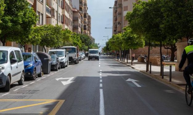 El carrer de Rafalafena incorpora un sentit d’eixida des del centre cap a les rondes com a alternativa a l’avinguda de Lledó
