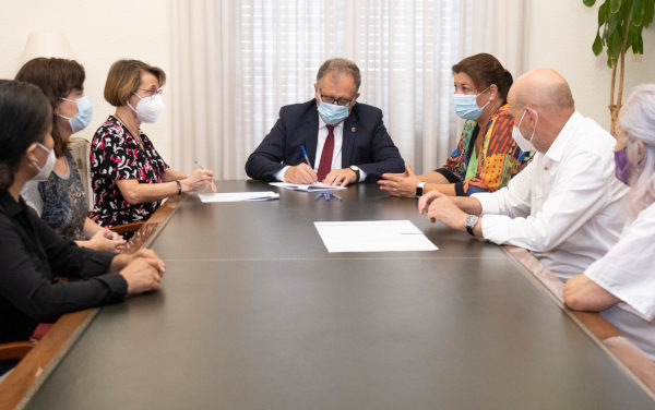 La Diputació de Castelló i l’UJI signen un conveni per a donar suport a les dones rurals emprenedores