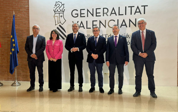 Les universitats públiques valencianes generen quasi 50.000 llocs de treball i eleven el salari mitjà de la Comunitat un 11%