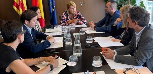 Camarero reafirma el compromís amb Vila-real per a crear dues places addicionals en la residència de discapacitat per a atendre situacions d’urgència