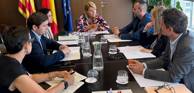 Camarero reafirma el compromís amb Vila-real per a crear dues places addicionals en la residència de discapacitat per a atendre situacions d’urgència