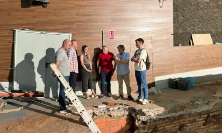 L’Ajuntament de la Vall d’Uixó construeix un nou escenari accessible al Teatre Municipal Carmen Tur