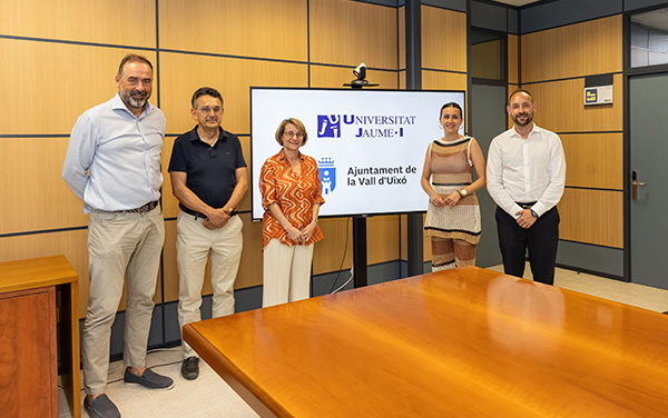 L’UJI i l’Ajuntament de la Vall d’Uixó renoven la col·laboració per a ajudar els pacients oncològics
