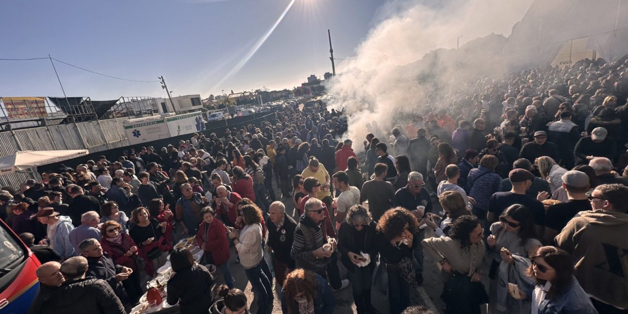 El bon temps acompanya a Benicàssim en un Dia de les Paelles de rècord amb prop de 35.000 assistents