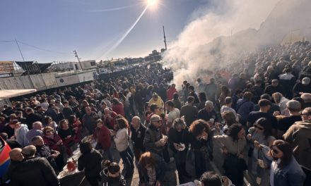 El bon temps acompanya a Benicàssim en un Dia de les Paelles de rècord amb prop de 35.000 assistents