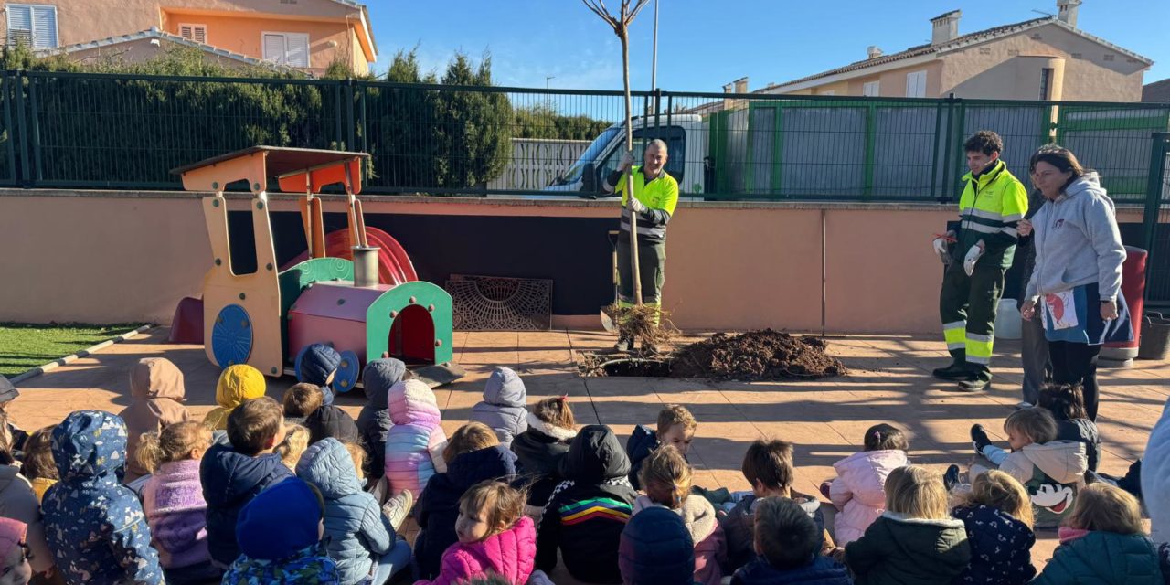 Benicàssim celebra el dia de l’arbre en les seues Escoletes Municipals