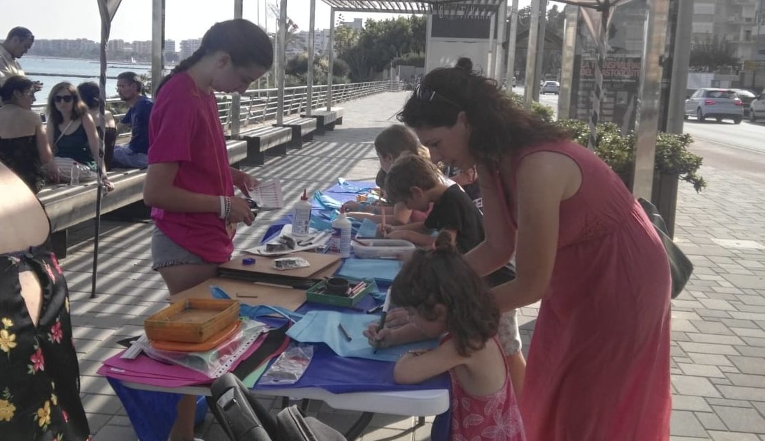 Benicàssim impartix tallers mediambientals a les seues platges durant juliol i agost per a públic infantil i juvenil
