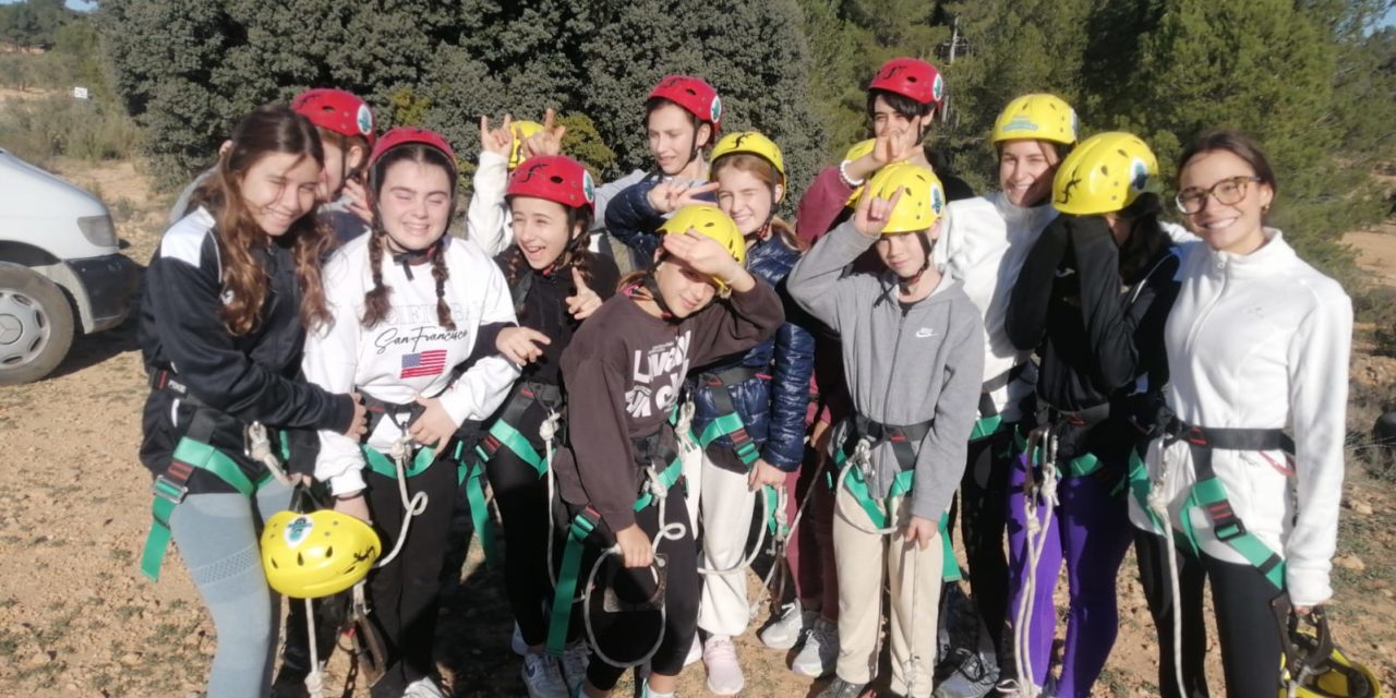 Benicàssim organitza un campament gratuït multiaventura a Albarracín durant el pont de desembre
