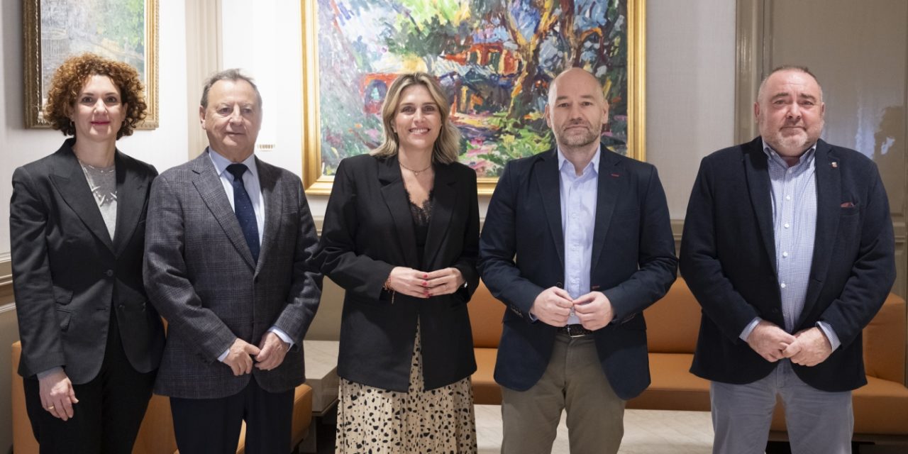 Barrachina exigix al Govern d’Espanya que faça costat a la ceràmica davant el nou marc ambiental de la UE i recolza la nova cita professional ‘Time of Spain’
