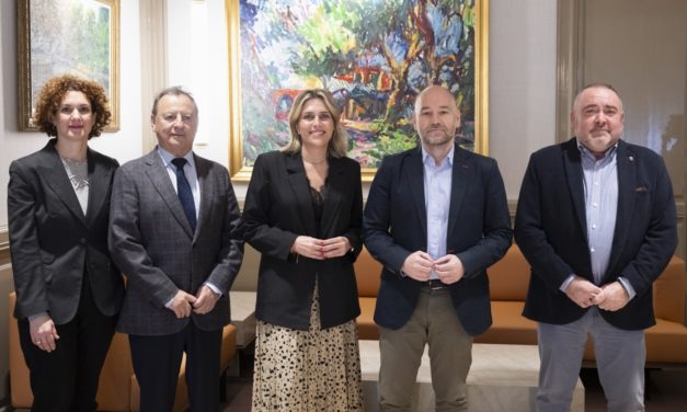 Barrachina exigix al Govern d’Espanya que faça costat a la ceràmica davant el nou marc ambiental de la UE i recolza la nova cita professional ‘Time of Spain’