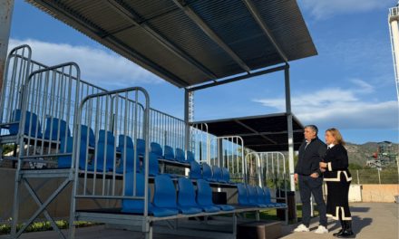 Benicàssim ensostra les graderies de Carrerassa a proposta dels xiquets i xiquetes de Benicàssim en el passat Ple Infantil