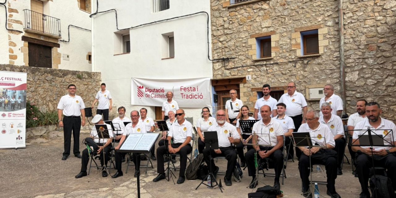 La Diputació de Castelló acosta la música tradicional de la dolçaina i el tabal a totes les comarques de la província amb el Dolç Festival