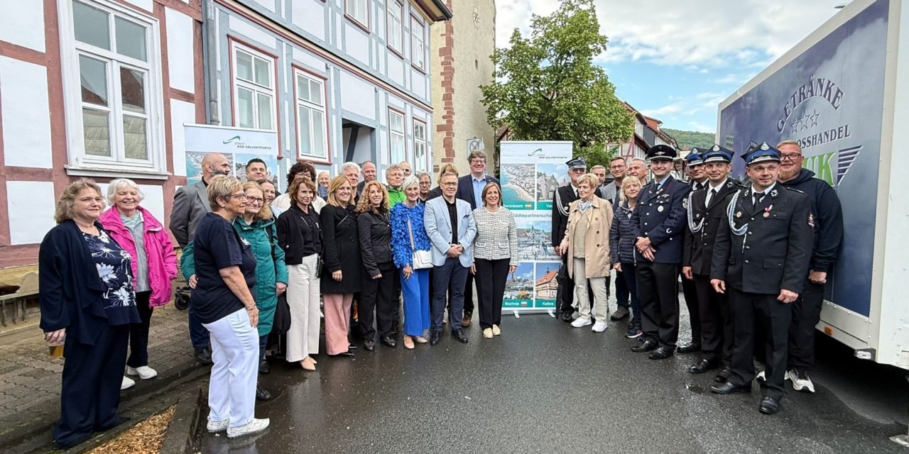 Benicàssim aferma els seus llaços amb la ciutat alemanya de Bad Salzdetfurth en el 40é aniversari del seu agermanament