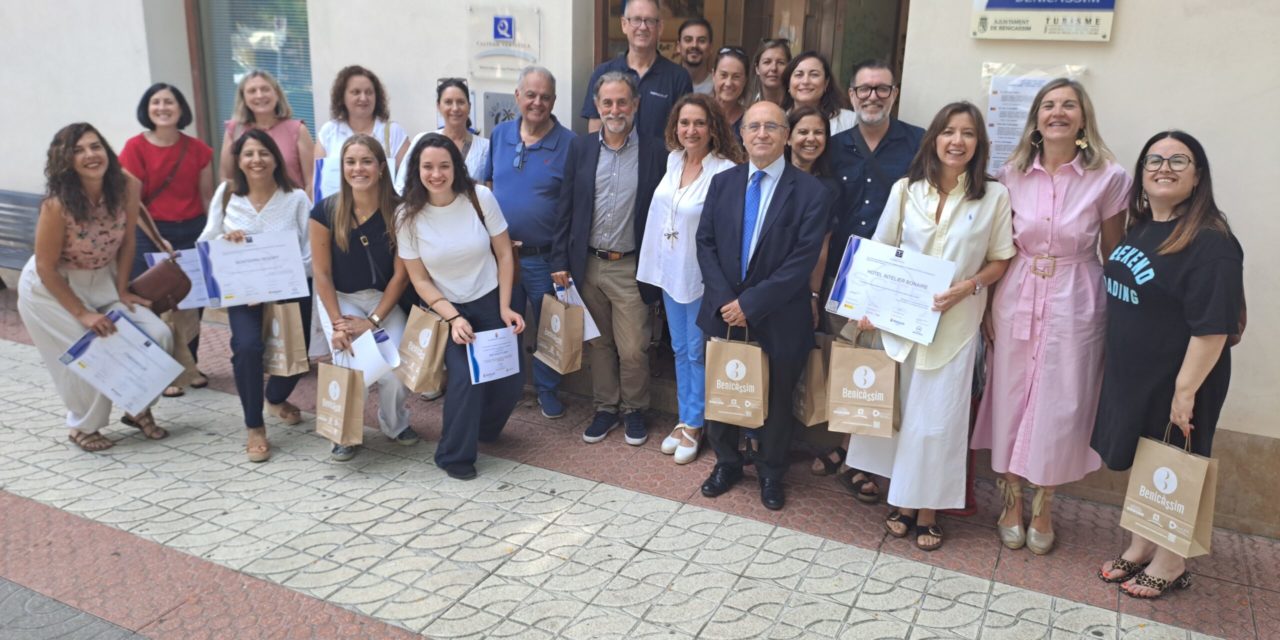 Benicàssim reforça la seua aposta per l’excel·lència turística amb 22 serveis distingits pel SICTED