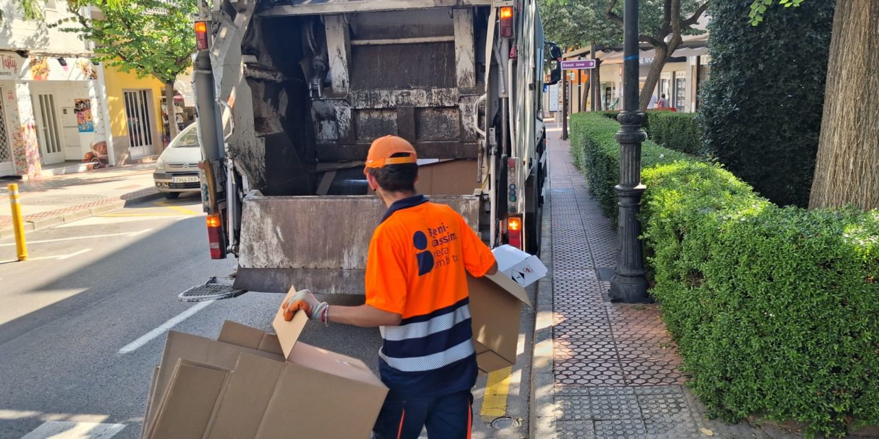 Benicàssim separa més de 400 tones de residus orgànics des de la implantació del contenidor marró