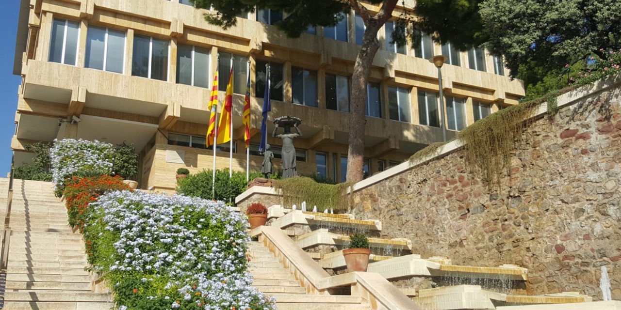 Benicàssim destina 77.000 euros per a combatre la calor en els centres educatius
